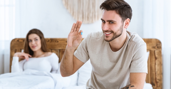 3 תוספים שכל גבר חייב לחדר המיטות